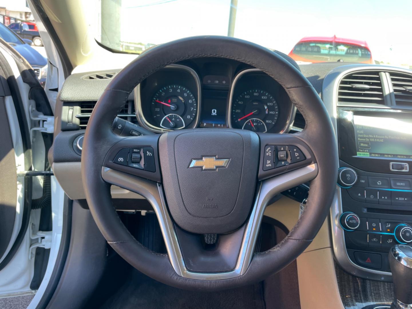 2014 White Chevrolet Malibu (1G11E5SL9EF) with an 4-Cyl, 2.5 Liter engine, Automatic, 6-Spd w/Overdrive and Manual Mode transmission, located at 8008 Warden Rd, Sherwood, AR, 72120, (501) 801-6100, 34.830078, -92.186684 - Photo#18